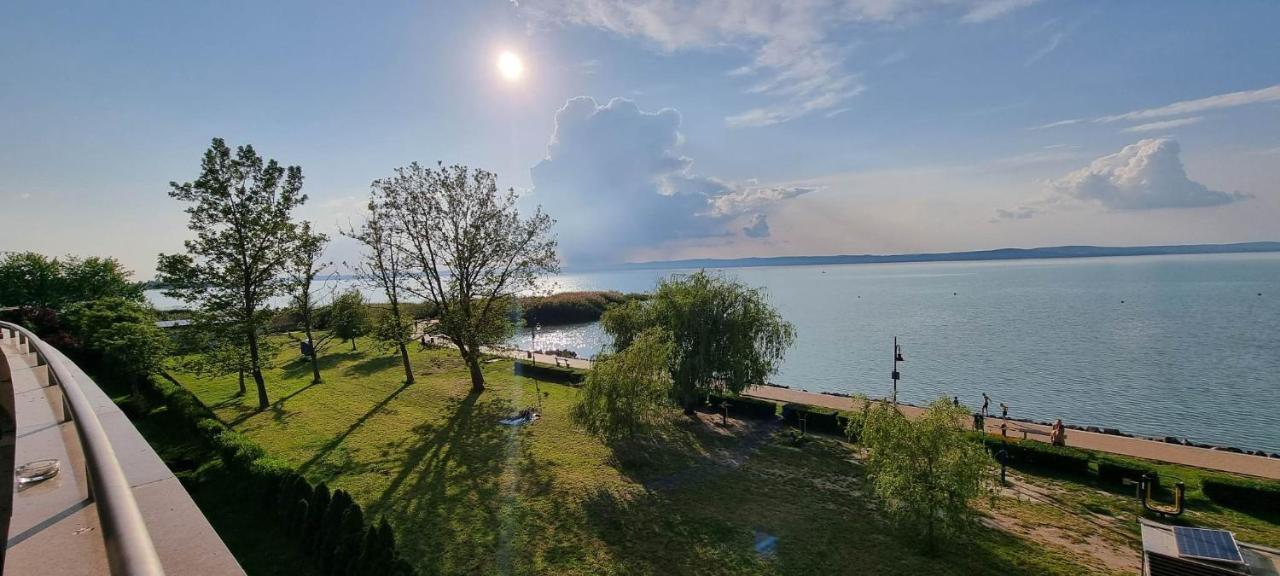'Good Feelings' Aparthotel Siofok Luaran gambar